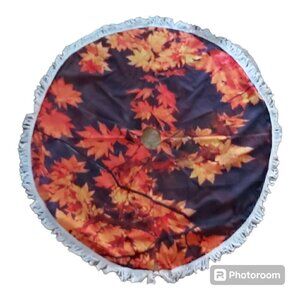 Fall-Inspired Christmas Tree Skirt: Red & Gold Leaves on Purple/Black Background